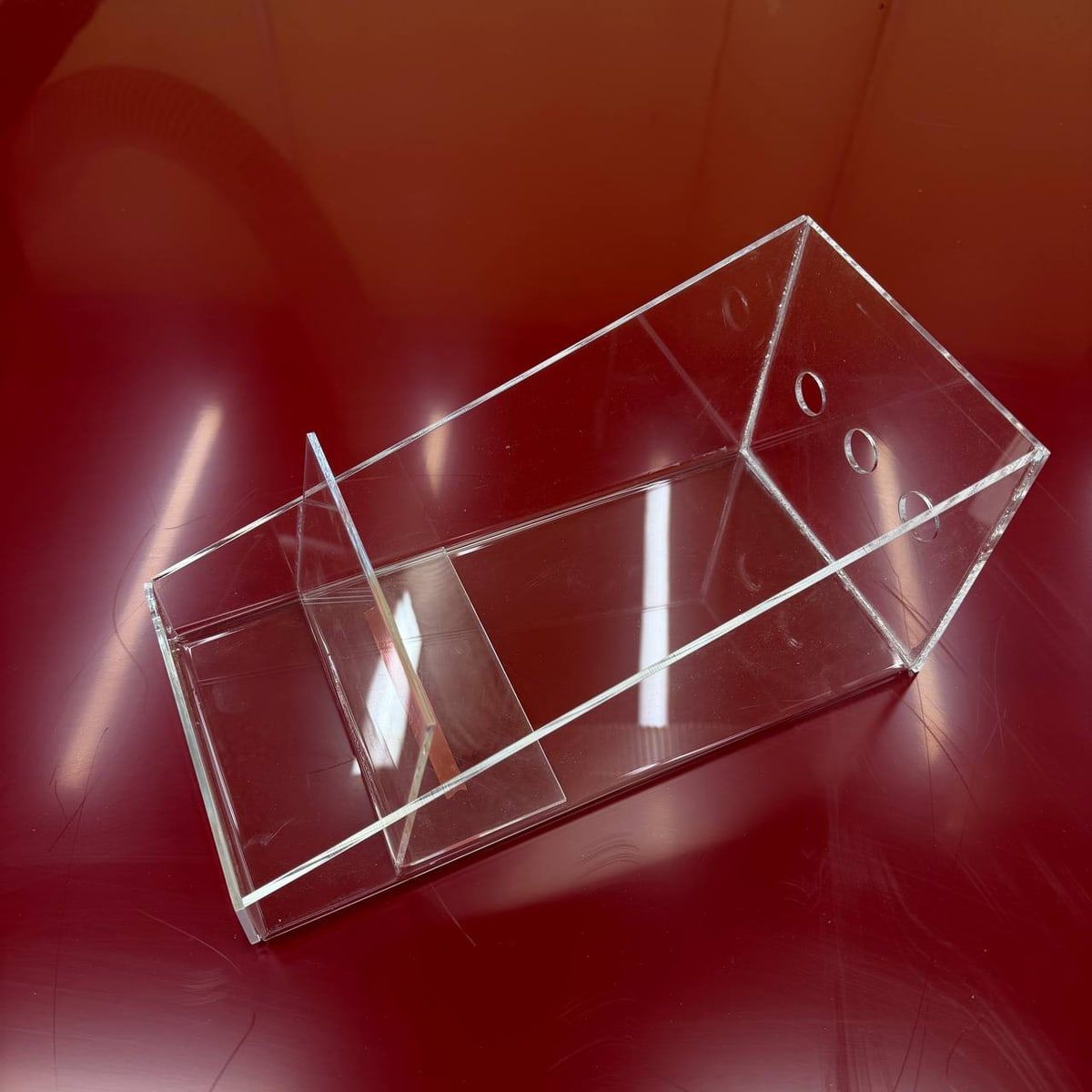 Короб из оргстекла, оргстекло